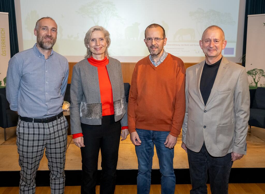 Ronald Würflinger (Generalsekretär Blühendes Österreich), Tanja Dietrich-Hübner (Vorständin von Blühendes Österreich und Senior Adviser Sustainability der REWE Int. AG), Lukas Weber-Hajszan (Abteilung „Agrarumwelt (ÖPUL), Bergbauern und Benachteiligte Gebiete, Biologische Landwirtschaft“, Bundesministerium für Land- und Forstwirtschaft, Regionen und Wasserwirtschaft), Wolfgang Suske (Suske Consulting)